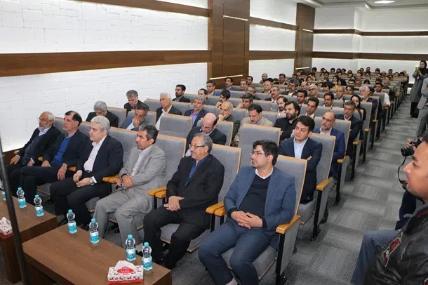 فضای کار اشتراکی تگ — image 11